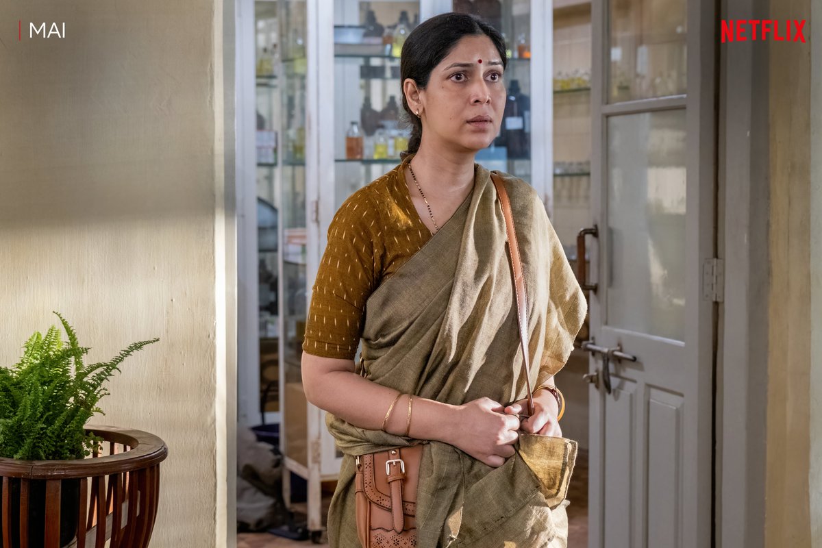 NetflixIndia's tweet photo. #SakshiTanwar is back to rule our screens alongside @GabbiWamiqa and @raimasen! #Mai is the story of how far a mother will go to care for the ones she loves.
Arriving soon on Netflix.

#HarKahaaniHaiZauri #HerKahaniHaiZaruri https://t.co/Tpw1opWvAS