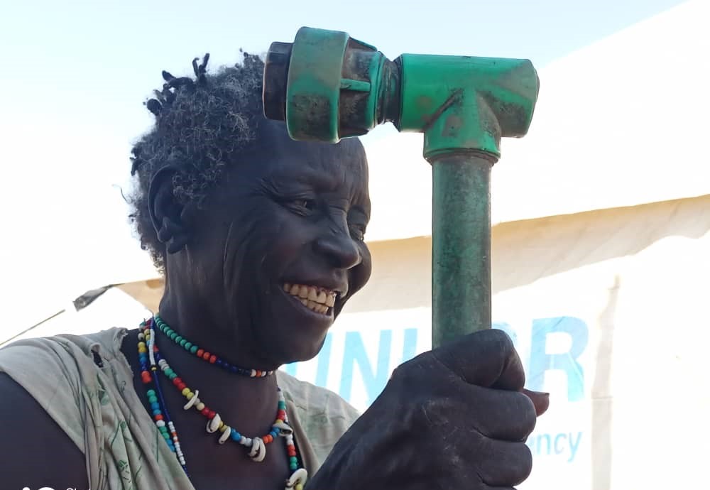 Velus1Ravindran's tweet photo. Every woman is a SUPERWOMAN. Our’s at Camp 6, Wad Al Almahi, Aida, 70+, vision impaired, mother of 6, tireless farmer, walked endless miles seeking safety. Only speaks courage and inspiration. Women are stability, architects of society. We celebrate you on Intl Women's Day!!!. https://t.co/84y7EHBWxD