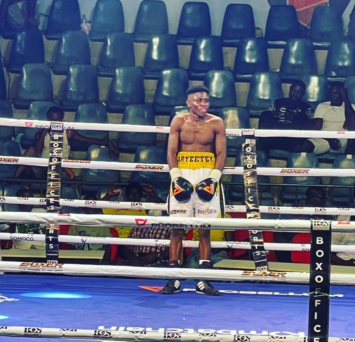 maryeetey_gs's tweet photo. Thank God for the victory once again. 7-0 (6KO) #winbase #boxingeye #goldenstar #boxingstreams #boxinghall #mohammedniiayikweiaryeetey #ghanaboxing https://t.co/N0qfP4IJQn