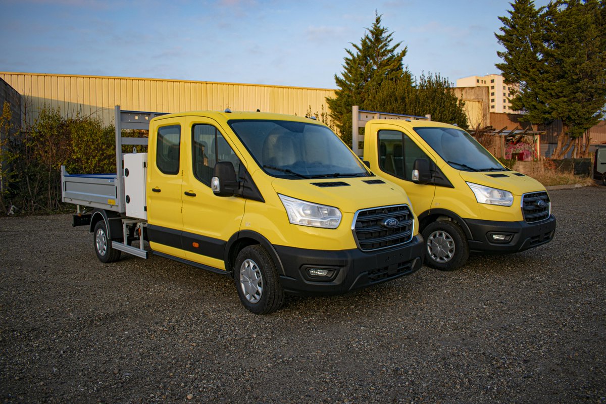 Belle réalisation de Gruau Lyon : 2 bennes Ford en version 4x4 adaptées aux conditions d'adhérence difficiles, et carrosserie tout aluminium pour un maximum de charge utile.

#GruauLyon #GroupeGruau