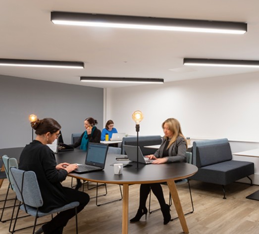 mantlespace's tweet photo. Today is International Women's Day and the theme is #breakthebias 
We celebrate all those women in business across all of our centres! 

#location #businesscentrelocation #businesscentres #breakthebias https://t.co/hvTyG8dPMR