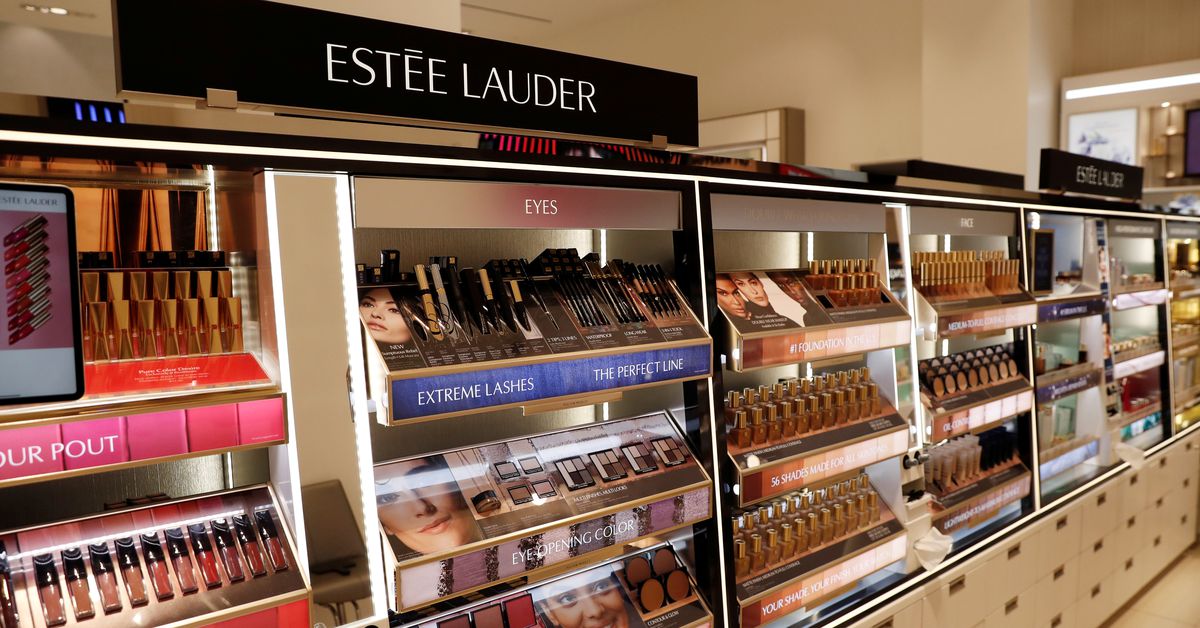 Estee Lauder to suspend all commercial activities in Russia reut.rs/3pOfF8u