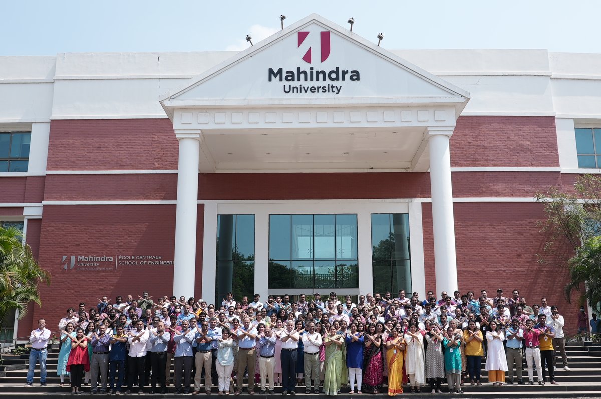 MahindraUni's tweet photo. Celebrating International Women’s Day 2022. Join us as #WeBreakTheBias and celebrate this special day with love, equality and prosperity in our hearts for all.

#mahindrauniversity #InternationalWomensDay https://t.co/niYjgEfIhG