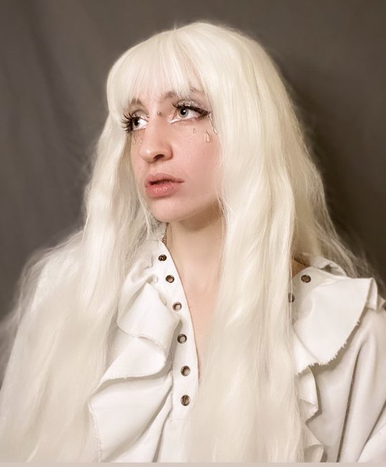 &ldquo;And if you're going, take the moon Then maybe I will see you, in the night I'll see you And when you<a href="/tag/berserk"class="tags"><span>#berserk</span></a><a href="/tag/griffithcosplay"class="tags"><span>#griffithcosplay</span></a><a href="/tag/griffithberserk"class="tags"><span>#griffithberserk</span></a>