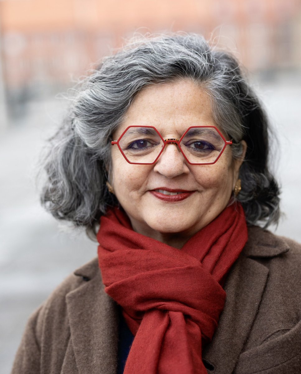 Hasselbladfdn's tweet photo. The Hasselblad Foundation is pleased to announce that Dayanita Singh is the recipient of the 2022 Hasselblad Award.  Congratulation @dayanitasingh!  #Hasselbladaward https://t.co/2LZNtzjGiw