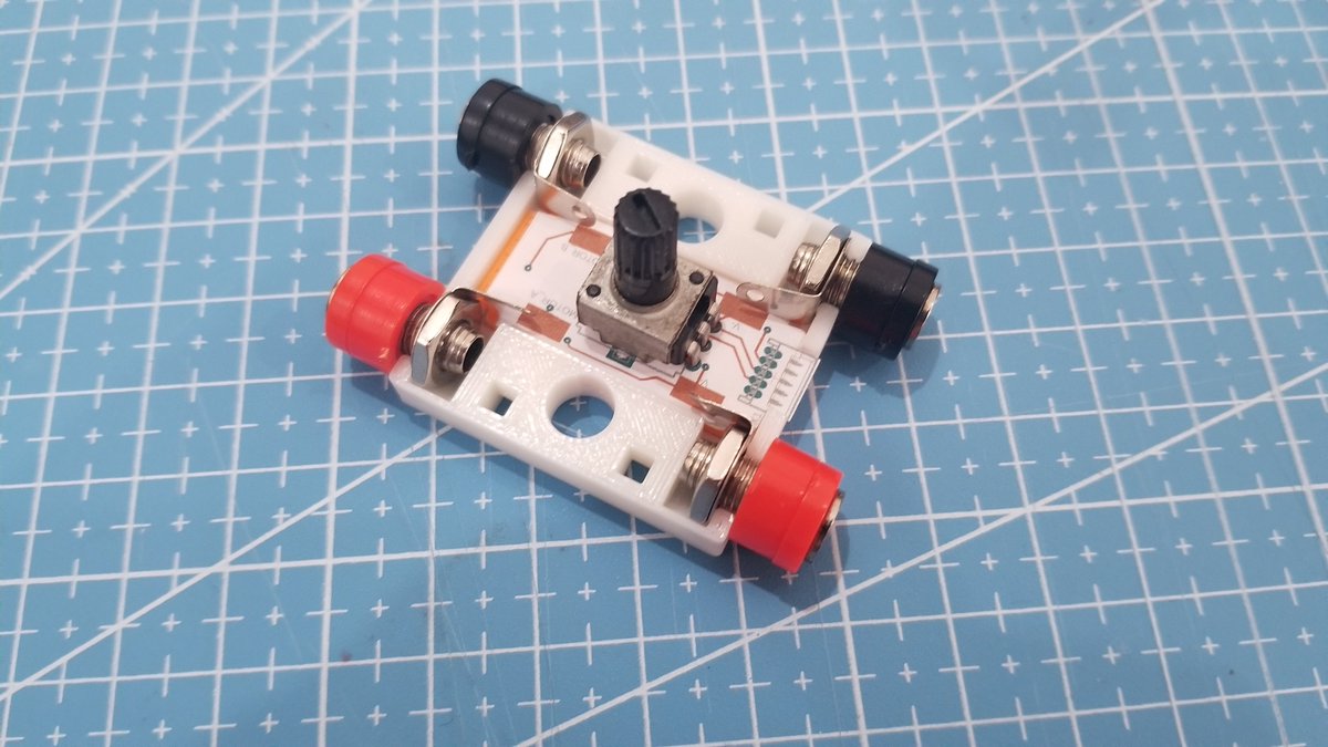 Cantareus's tweet photo. First time trying this, 3D print your PCB to create a mock-up and check everything fits. STEMFIE speed controller.
#STEMFIE3D #STEMFIE #3Dprinting #EaglePCB #PCBDesign #STM32 https://t.co/sTA6ZvJNcD