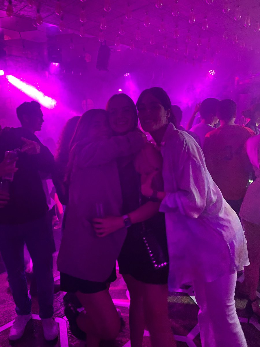gabyprieto6's tweet photo. La foto lo dice todo 💓💓💓💓💓 https://t.co/OPMzIt2zS5