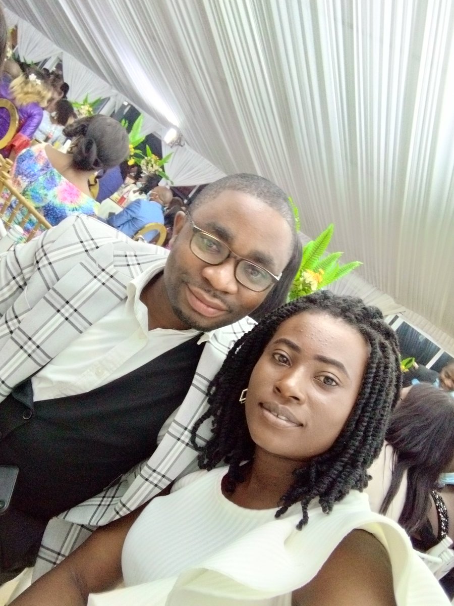 Bonjour à tous! Vive le mois de la femme, bonne fête du mois de femme à toi Mon Epouse Orlane Ngwej et à toutes les femmes de la RDC.