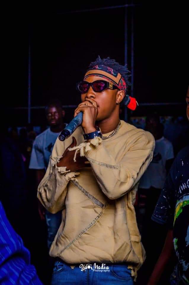 Osmanibrahimba2's tweet photo. 5days to go super star concert @WizchildAhmed we doing this together.
#12thMarch
#SuperStarConcert
#Tibkpeng https://t.co/VEurwbFqWC