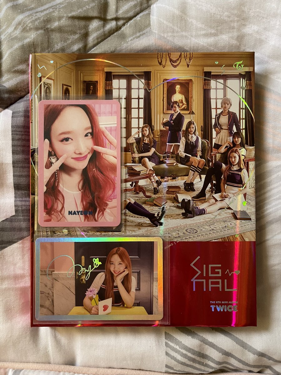 vantebuys's tweet photo. ᰔᩚ wts | ph ~ #vantedeals 

ᵕ̈ Nayeon pc with Signal album (dahyun cd)- ₱850

~ MOD: sco, ggx
~ MOP: gcash
~ dm/reply “mine”  if interested 
~ total + sf + pf 
🏷: twice photocard pc holo https://t.co/7m80gJhrtg