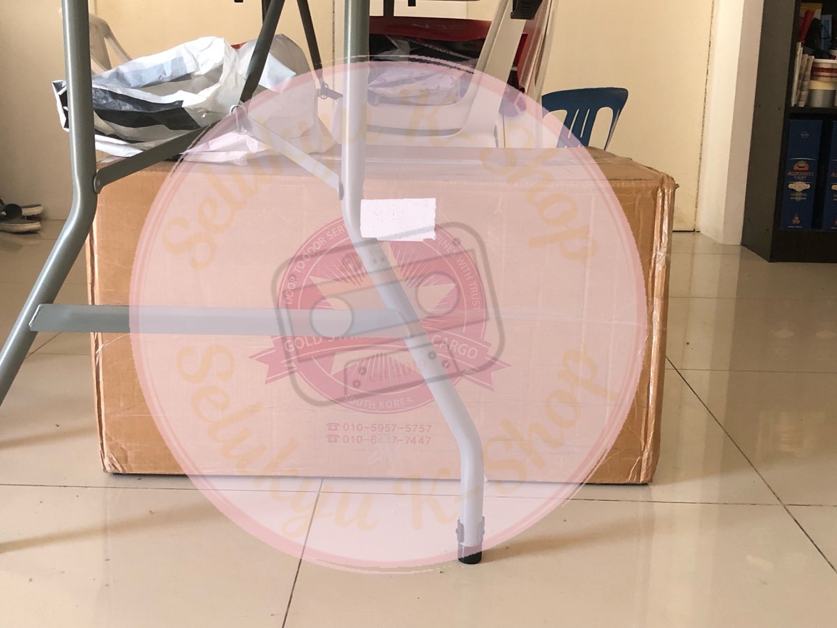 selukyukshop's tweet photo. #SLKUpdates: Batch 13 Box Arrival
The box for Batch 13 has finally arrived! Please give us enough time to pack your items and ship them. Shipping sched will be posted tomorrow.
Arrival notices will be sent within the day ๐
Thank you so much ๐ https://t.co/Z8R3Iw26xx