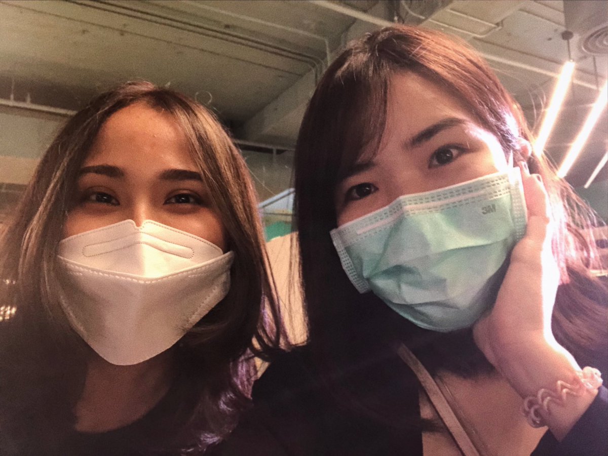 mild_panassayal's tweet photo. 👧🏻วันนี้วันสตรีสากล #WomansDay ขอเสียงสาวๆ ในคอมมู #MetaWardenNFT  หน่อยยยย รู้จักใครอีก @ ได้เลยน้า 😳ใครอยู่ในรูปมารายงานตัว! 😂

@NannieDeFi @Pandapd52 @hudchewz @Thip_Thanthita @KhanteekromS @MissionSaturn @cseinige @JnyFoxy 

#MetaWardenMeetUp #MetaWarden #MetaWardenMeeting https://t.co/R4ZNlvHRFL
