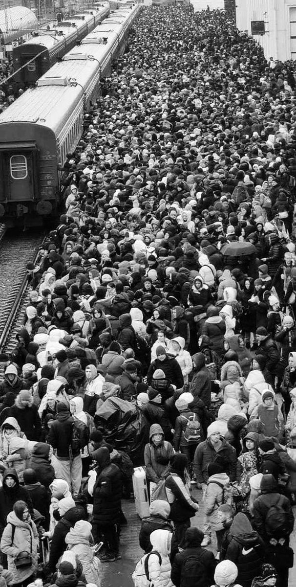 krishk's tweet photo. The Syrian crisis in 2016, involved 1.5 million refugees in total
In the last week 1.5 million refugees crossed European borders from #Ukraine️
Some predict the conflict could displace 5 million people
The UK must play its part
Pledge to become a Sponsor https://t.co/CudFDkLt71 https://t.co/tsxmifvT3p