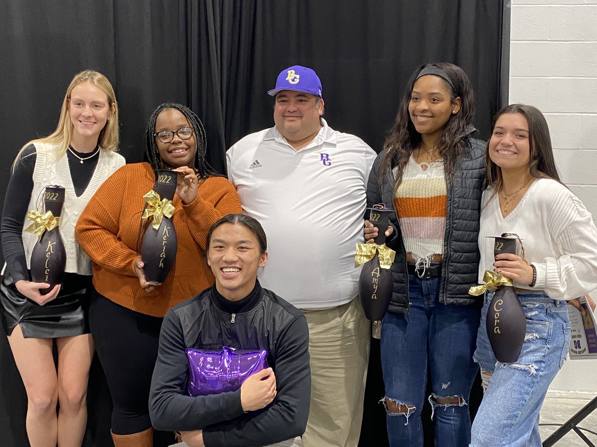 #Banquet #SeniorNight My first #SeniorClass. What a great team. Gonna be hard to replace. #PurplesBowling Thank you Kelci, Keriah, Cora, Amya, Grace and Ian you all did an amazing job!