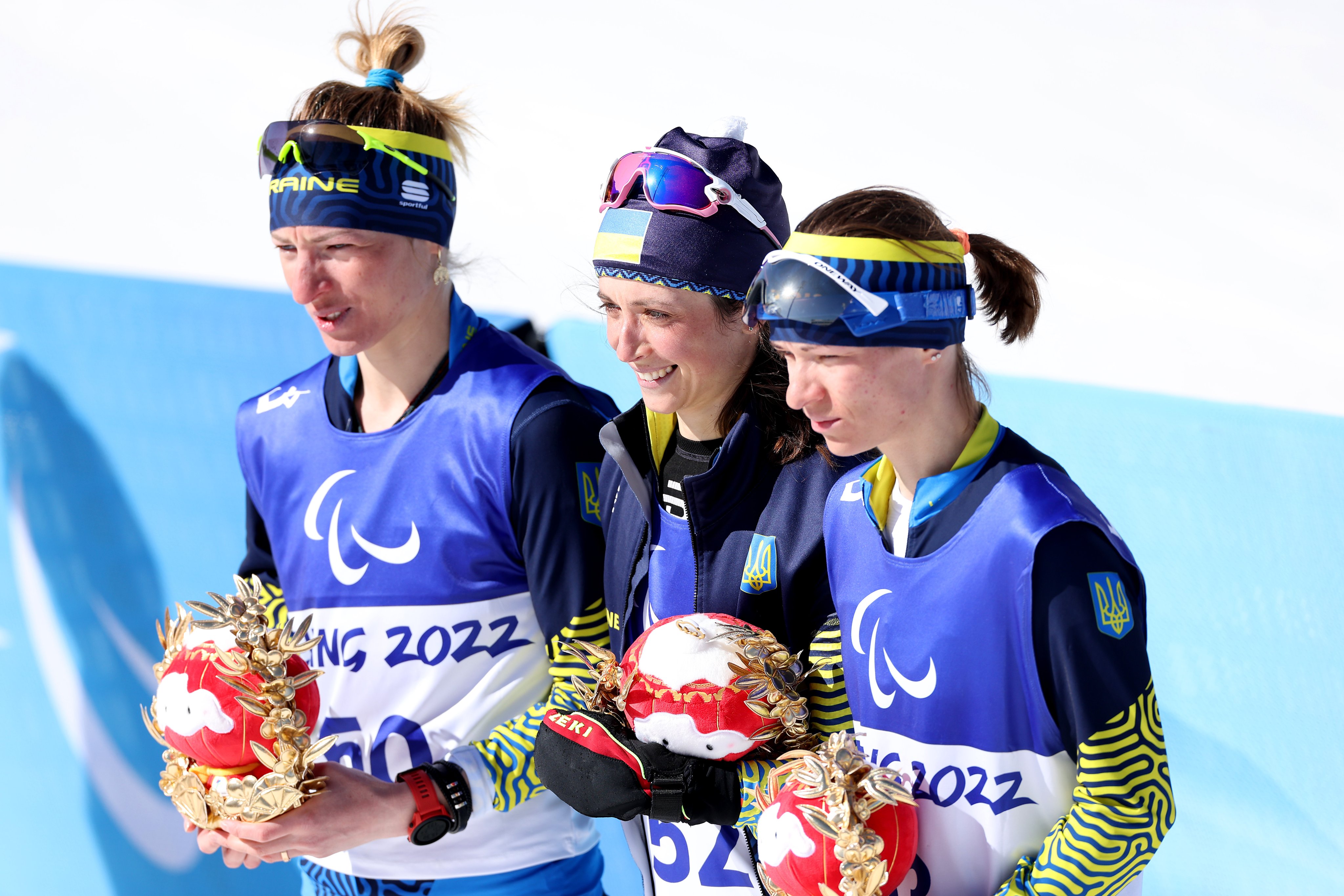  Iryna Bui, Oleksandra Kononova, Liudmyla Liashenko clean sweep the Para Nordic cross-country podium for Ukraine in Beijing