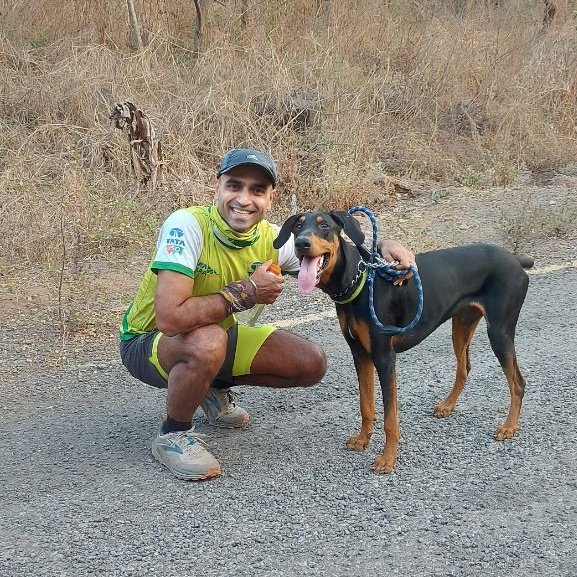 amarranu's tweet photo. #NewProfilePic #arlo #runningcompanion https://t.co/f75OqbAvTr