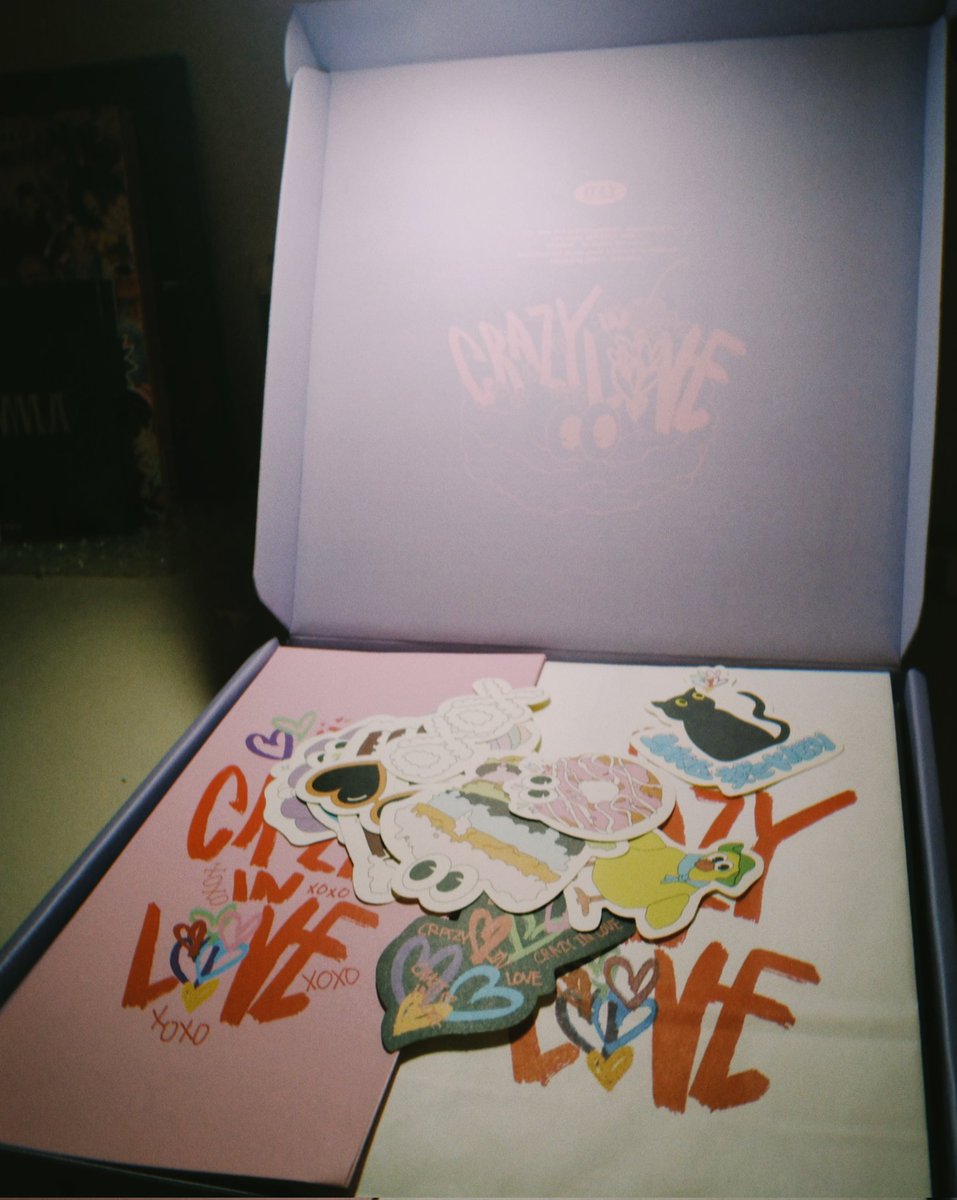 YLLOWRJ's tweet photo. ⺌OMGG cil came home naa, it came home in a good conditions &amp; all. Thank you so much @TeuwaiseuShopPh for packing it safely <33

#gastosniELI #TEUWAISEU_FEEDBACK ✧ https://t.co/BBJ2M5Hms7