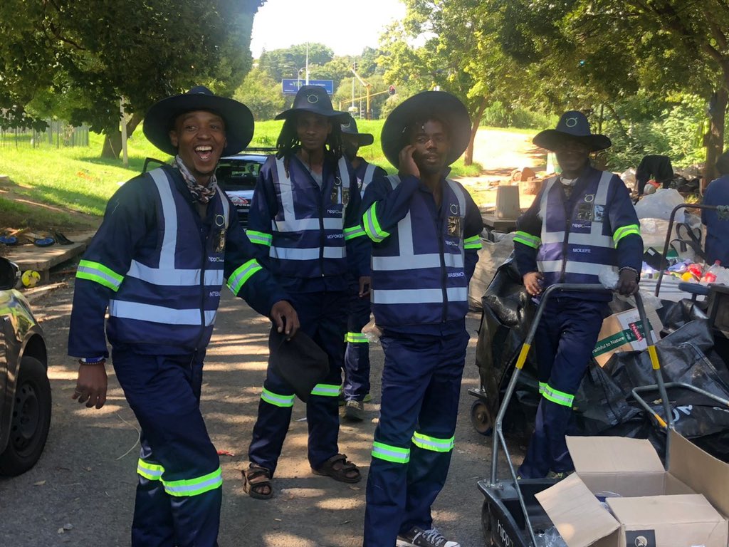 Farah C. Fortune tweet media