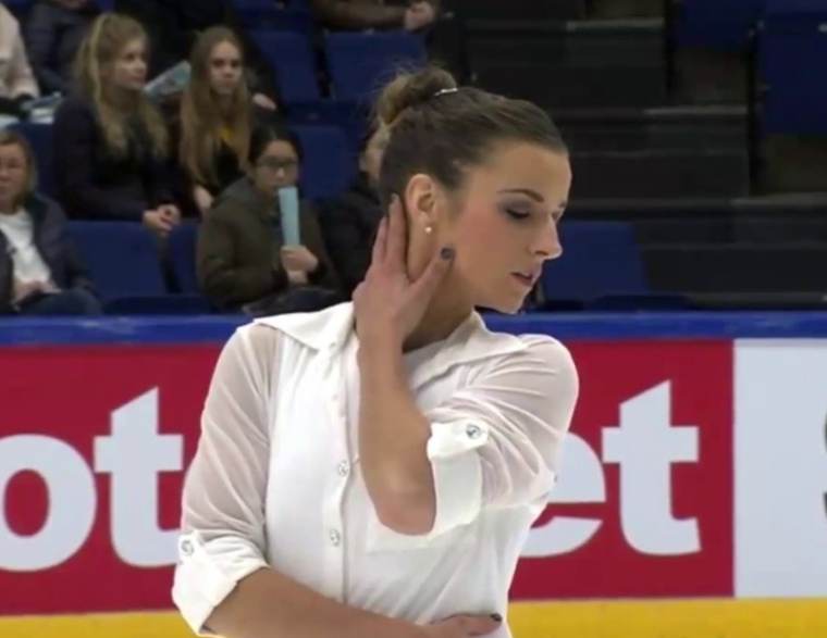Ice_Dundee's tweet photo. @karlyRobertson has announced her retirement . You’ve been an incredible ambassador for our sport,  city &amp; our country. You should be very proud of everything you have achieved. Awesome that you will still be part of the team as a coach. @s1briggs @debisk8gr8 @BritishIceSkate https://t.co/g6STA0cDb6