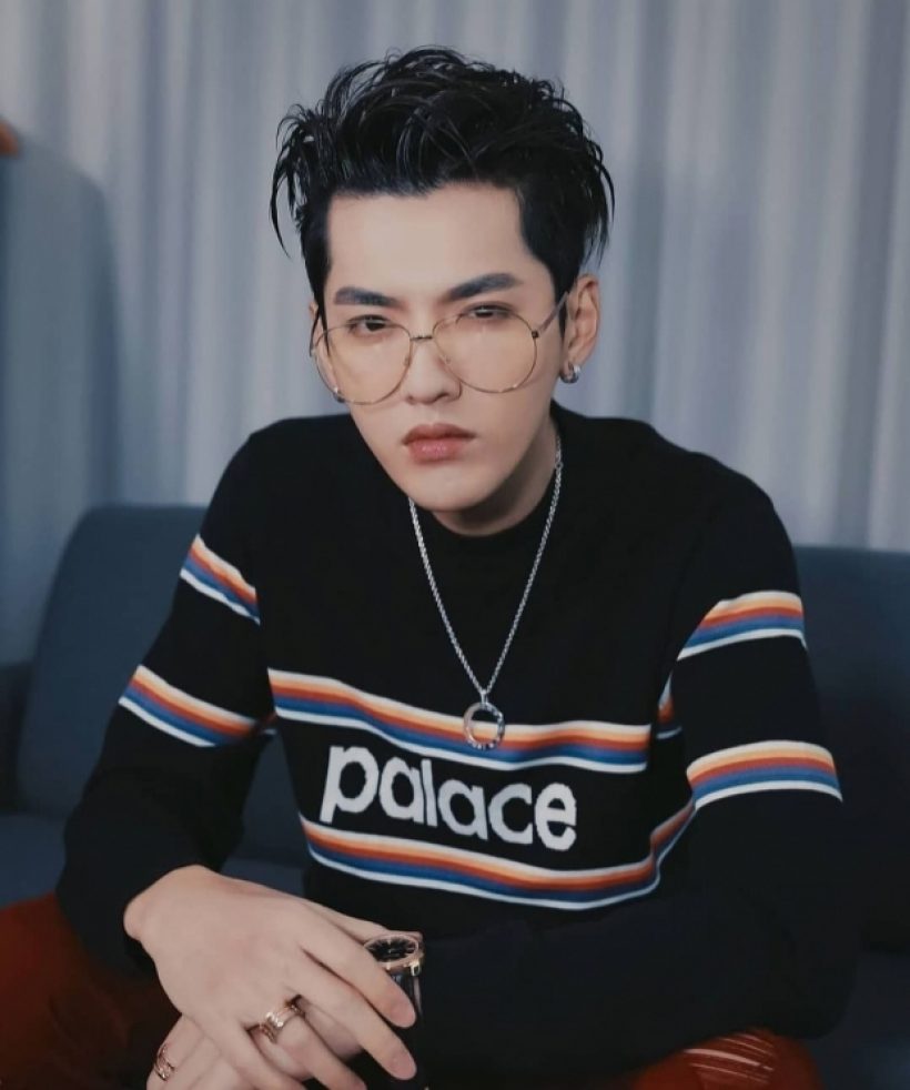 เพื่อนออกมาแฉอีกว่า ตู้เหม่ยจู รับเงินมา 100 ล้านบาทเพื่อแฉ #คริสวู  

โห ไม่ยุติธรรมเลย คือ 7 เดือนเลยนะ  ที่เขาโดนตราหน้าว่าเป็นคนเลว ถ้าเขาไม่ผิด ขอให้ความจริงถูกเปิดเผย และขอให้คริสกลับเข้าวงการอีกครั้ง