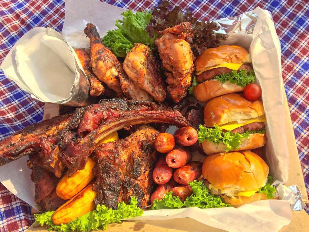 TheMeatBoxUg's tweet photo. Hey Ladies , it’s your day today !! 
Tag that man to get you a yummy 🤤 grilled Meal 🍽 from #TheMeatBox 😋 https://t.co/vuuqBcHNny