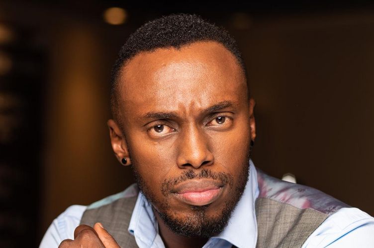 JongaList's tweet photo. Award-winning actor and director @SisandaHenna continues to shine with each and every role he plays.
He played the dangerous gangster Inkunzi in #TrackersSA, in #Rogue he takes the role of Pata and also stars in #InconceivableSA. All these gems are streaming on @ShowmaxOnline https://t.co/zkFt96wXLl