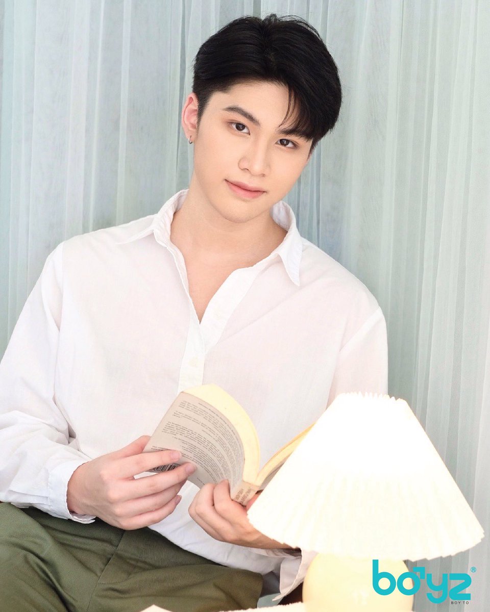 boy2_to's tweet photo. Tea or me ? -BASS- #boy2_to https://t.co/X4UBBBGkaB