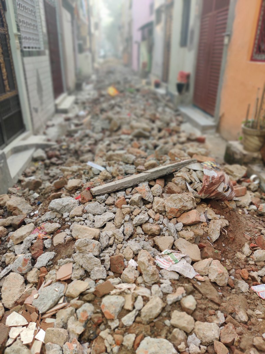 ankushvarma's tweet photo. @AjayMahawarBJP this is c-1 yamuna vihar Street from last one week no work in progress many mosquitos are coming facing problem please help here https://t.co/EDDG1F8xW0