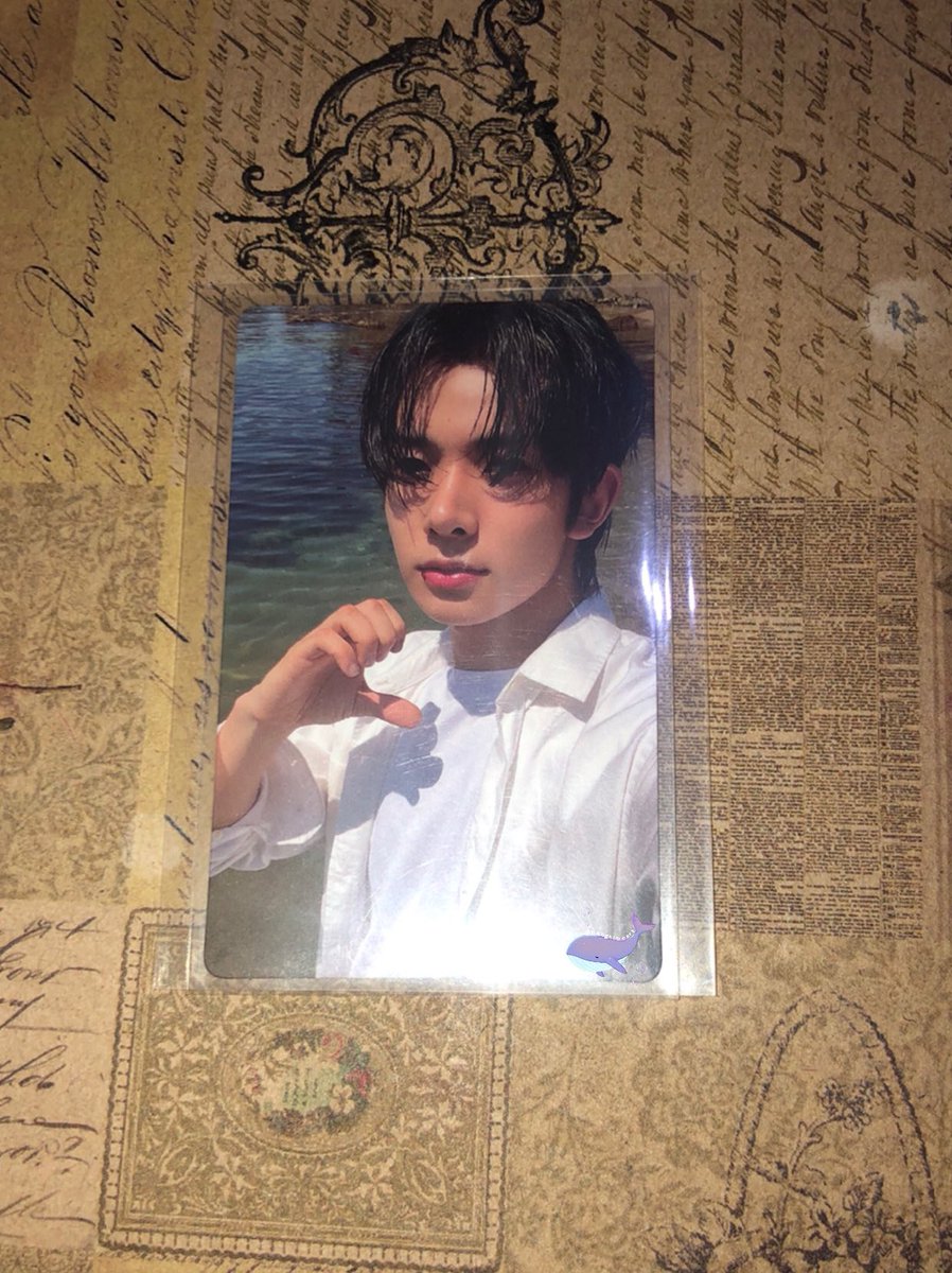 BANGSIMCART's tweet photo. 📬 hee half heart haver!!

thank you po for trading with me @dikoalamhehee <333 safe nakarating si heeseung hihi more trades to come!!

#Rheejj_trade
— [♡] ;{#bangsimcartmails} https://t.co/m1PCw7LR6x