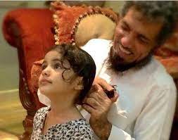 saed_anzy's tweet photo. الشيخ د.#سلمان_العودة:
لقد وفر النبيﷺ حق المرأة على ولدها وعلى زوجها وعلى أبيها، بل وعلى مجتمعها كله، فأي محافظ ومدافع عن حقوق المرأة، وحامٍ لها بقوله وفعله،يشأبه أو يقارب هذا النبي المصطفى المختار، الذي هو رحمة مهداة ونعمة مسداة؟!
#اليوم_العالمي_للمرأة   @aalodah https://t.co/OmQFIzCOsm