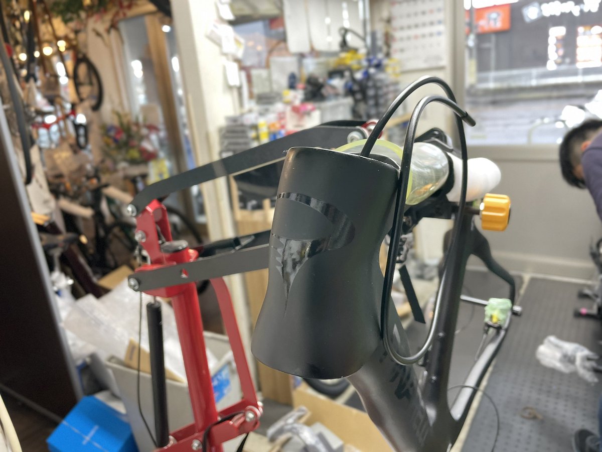 cspopeye's tweet photo. 先週より作業中🙋‍♂️
大分お待たせしておりましたPRINCE ULTEGRA Di2を。
完全当店オリジナルバイクです。

新型のe-ケーブルの配線のしやすさは正義です。

#shimanoultegra #ultegradi2 #ロードバイク #ロードバイク乗りと繋がりたい #pinarello https://t.co/tB5gQQpvZS