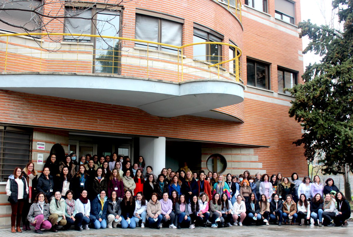 IIBmCSICUAM's tweet photo. ♀️ Científicas del #IIBMCSICUAM ♀️
Desde nuestro centro apoyamos y defendemos la celebración del #DiaInternacionalDeLaMujer este #8M.
¡Feliz día a todas! 💜 https://t.co/PRfdVVeWbY