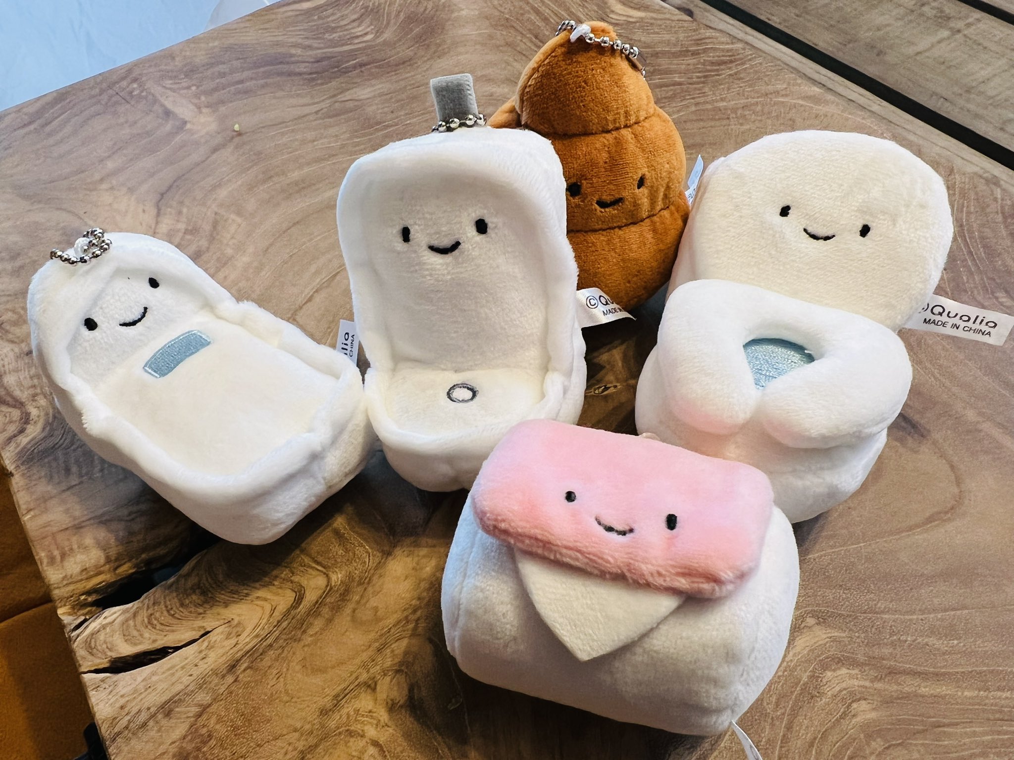 洋式トイレ ピンク クオリア ⑪ ガチャ おトイレのぬいぐるみ2 白 洋式トイレ ピンク クオリア ⑪ ガチャ おトイレのぬいぐるみ2 白