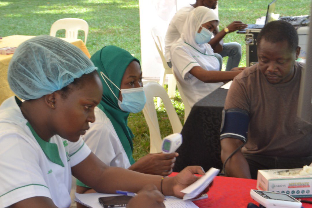 sharon_kiwanuka's tweet image. It’s the second day of the #InsuranceWeek22 and sensitization is still going on at railway grounds and the  medical camp is now open. You can pass by and learn more about insurance