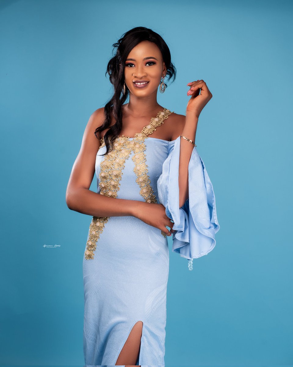 yaoamuama's tweet photo. Journée Internationale de droits des femmes.
La femme possède en elle le charme , la gentillesse, l'intélligence pour pouvoir impacter.
Joyeuse journée à Toutes, ne brillez pas seulement en ce jour, mais tous les jours.
#MissTogo2022
#1ereDauphine https://t.co/oho5UBncfb
