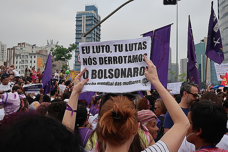marchamulheres's tweet photo. Bolsonaro e seus aliados odeiam as mulheres e o povo!

#8M #Resistiretransformar #8deMarco #8deMarcoNacional
#PelaVidaDasMulheres #ForaBolsonaro #BolsonaroNuncaMais https://t.co/42xMMdjvkx