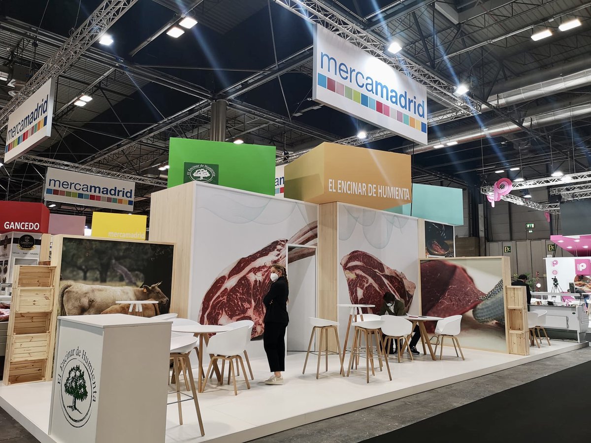 mercamadrid_hoy's tweet photo. ➡️Otra de las grandes empresas presentes en nuestro espacio agrupado en #MeatAttraction22 con ganado propio 🐮 en Extremadura y con gran presencia en Europa 🇪🇺 y otros mercados internacionales 🌍 es el #EncinardeHumienta 💯
👉🏻¡Visítanos en el estand 4C05 y 4C07! 👋🏼 https://t.co/CI2lPDw67h