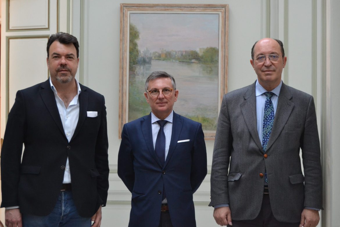 camaradesevilla's tweet photo. ¡Alianza para impulsar el #Turismo de Sevilla!

👉@sevillacb y #Turify ofrecerán experiencias turísticas a los participantes en congresos y eventos de Sevilla.

✅Una apuesta por la digitalización y nuevas tecnologías en el sector #MICE. 

Más info⤵️

https://t.co/omCTLhYvLC https://t.co/ZnrwknfcU0