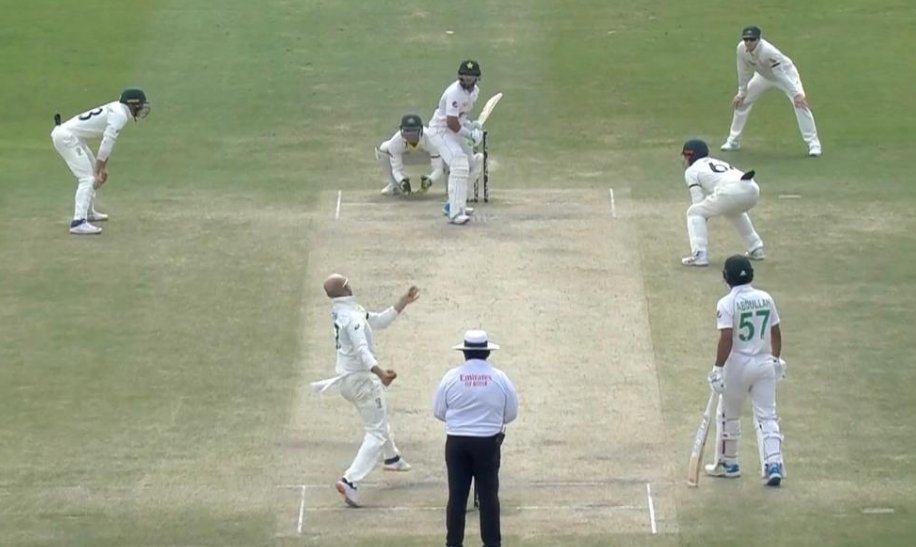 Nawaiwaqt_'s tweet photo. #BreakingNews

The first Test between Pakistan and Australia at Rawalpindi has been ended as a draw.

PAK 476/4d &amp; 252/0

AUS 459

#Matchdrawn
#PindiCricketStadium
 #AustralianCricketers #PAKvAUS
#TeamPakistan @TheRealPCBMedia
@TheRealPCB @CricketAus https://t.co/ncvv1fbiig