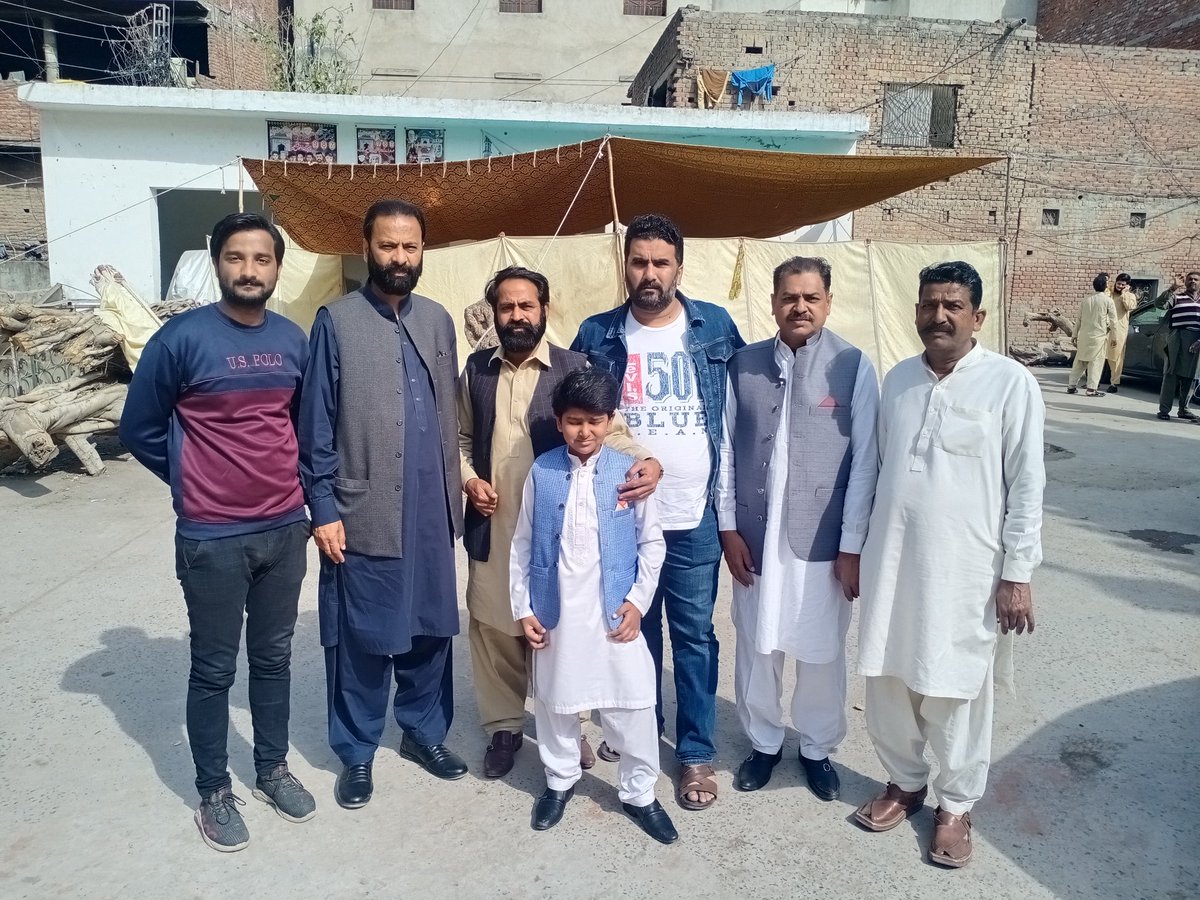 SyedALI89425683's tweet photo. بھیکے وال پنڈ ملک شبیر حسین کھوکھر کے والد کے ایصال و ثواب کے لیے قرآن خوانی میں شرکت کی https://t.co/PYtVxRU1Mp https://t.co/up9DmpsaAS