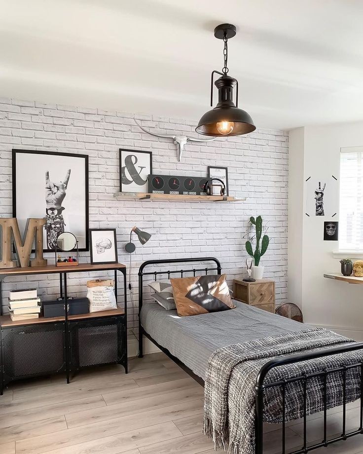 zalyazahari's tweet photo. Deco bilik orang bujang ala2 industrial modern 

thread ~ https://t.co/sphX2PApn1