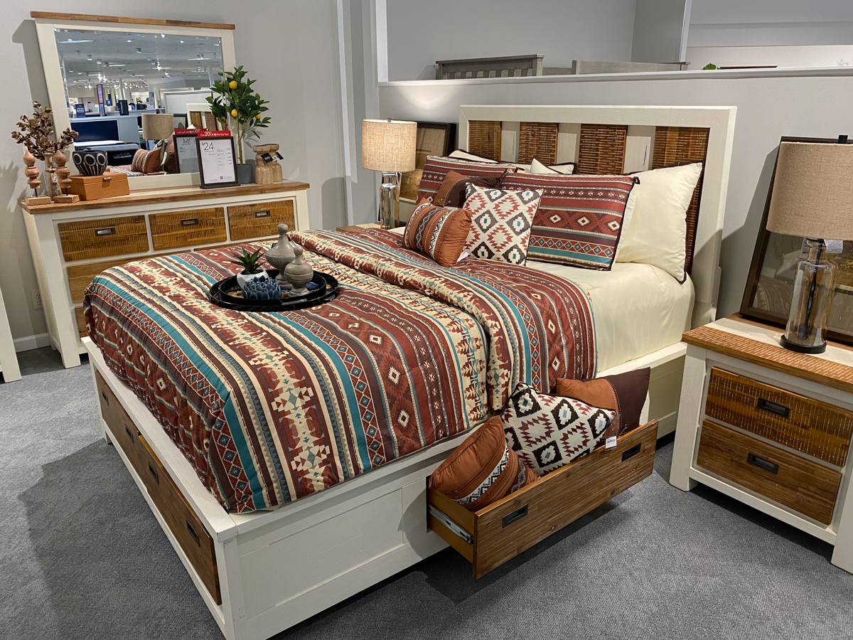 GardnerWhite's tweet photo. For those looking for comfort and functionality look no further! The Western Bedroom Collection is beautifully rustic with its two-tone style and is just as practical with its built-in side and footboard storage drawers.
Shop all bedrooms now: https://t.co/92BxDDdKnS https://t.co/Vgm8emInQ7