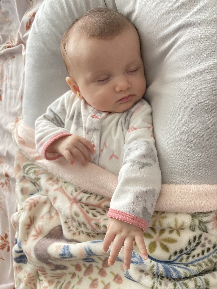 GabyAl_'s tweet photo. Ser mamá de María Sofía es lo mejor que me pudo hacer pasado. 😍 https://t.co/9j5p5Buznl