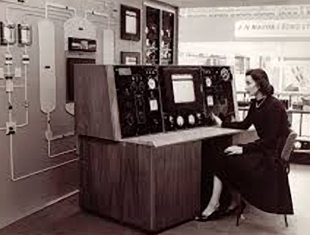tnmoc's tweet photo. What brilliant &amp; inspirational woman from technology's past would you celebrate - and why? And who from computing and #STEM today deserves greater recognition? Go...
@TNMOC #IWD2022 #IWD #InternationalWomensDay  #edutwitter #ScienceTwitter 
(Colour pic: ThisisEngineering RAEng) https://t.co/vUyMiW15HO