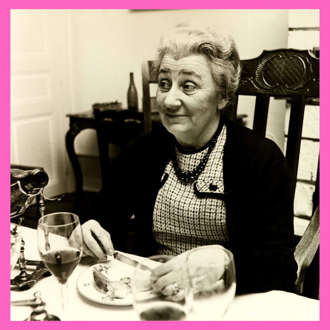 A tribute to Madame Elisabeth Jadot who was the "chairwoman" of Louis Jadot with passion and talent, from 1962 to 1985 🍇
#internationalwomensday #women #louisjadot #wine #burgundy