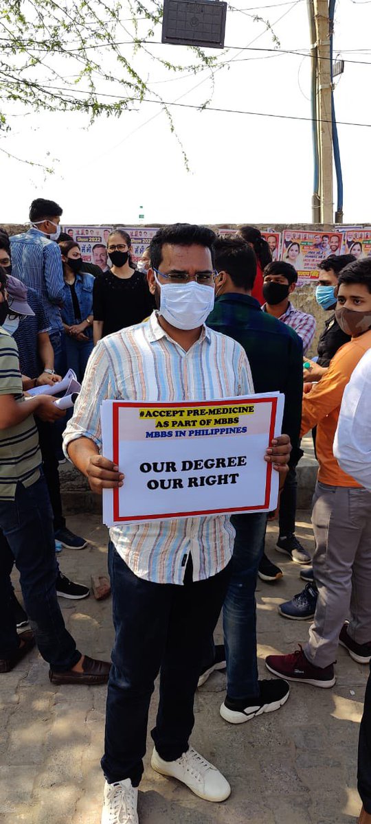 RajaThangappan3's tweet photo. Protesting at National Medical Commission. Every Economically Poor Student has right to become a doctor ! NMC cannot play with thousands of children's ! You cannot spoil future of children. #nmcinjustice #PMOIndia #nationalmedicalcommisision https://t.co/YAFRiBjZAU