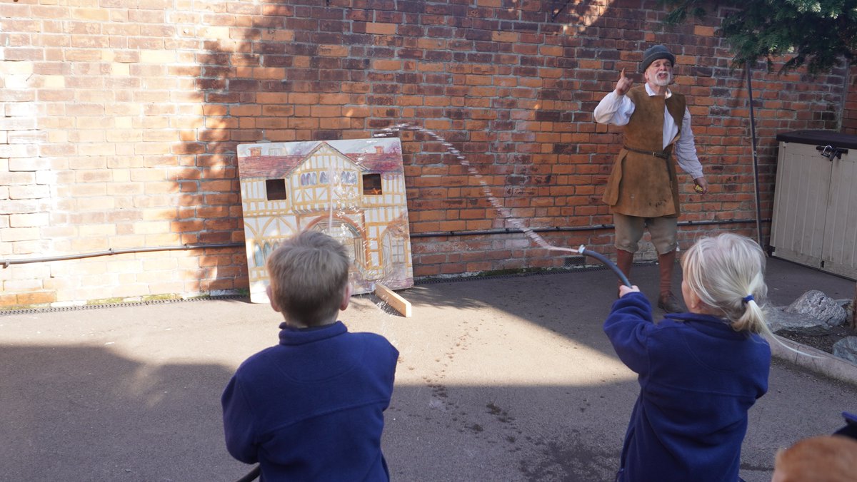 KSGJunior's tweet photo. Year 1 immersed themselves in history this morning, learning all about the Great Fire of London and practising their medieval fire firefighting skills π₯
#KingsSMARTTeamwork https://t.co/8mqVcL1VBc