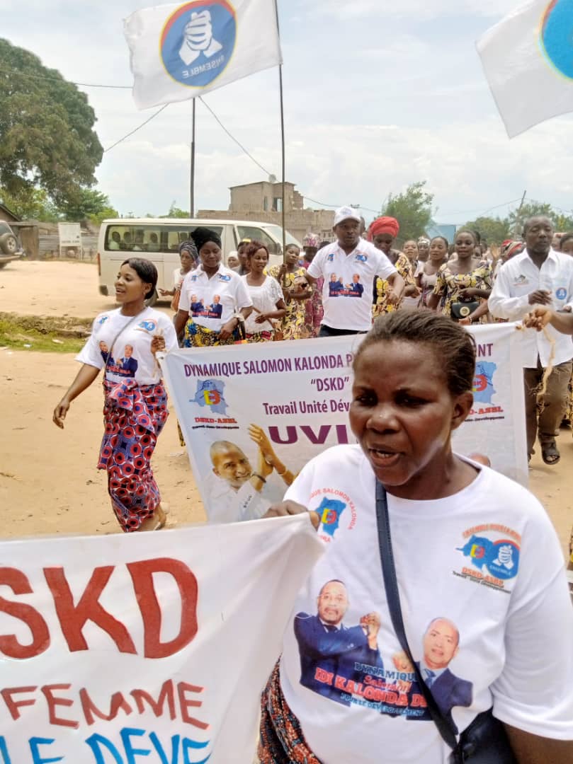 DSKD92839293's tweet photo. Pas une ville sans la Dynamique Salomon kalonda sk-della pour le développement pour le rayonnement effectif du grand parti ensemble pour la république #ER félicitations à l'antenne d'UVIRA dans le sud kivu.
@SalomonKalonda https://t.co/vwAoKIF1Gz