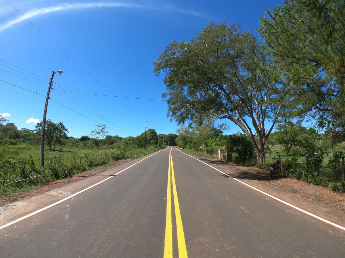 mopcparaguay's tweet photo. 📍El presidente @MaritoAbdo inauguró la nueva ruta asfaltada del tramo Zayas - Itá Potrero de 11 km que conecta la #RutaPY01 con la ruta #D009 Paraguarí - Yaguarón.
🛣️ Esta obra beneficia a más de 35.000 habitantes de la zona, mejorando el acceso a centros de consumo y educativo. https://t.co/Ypezqbs4Qc