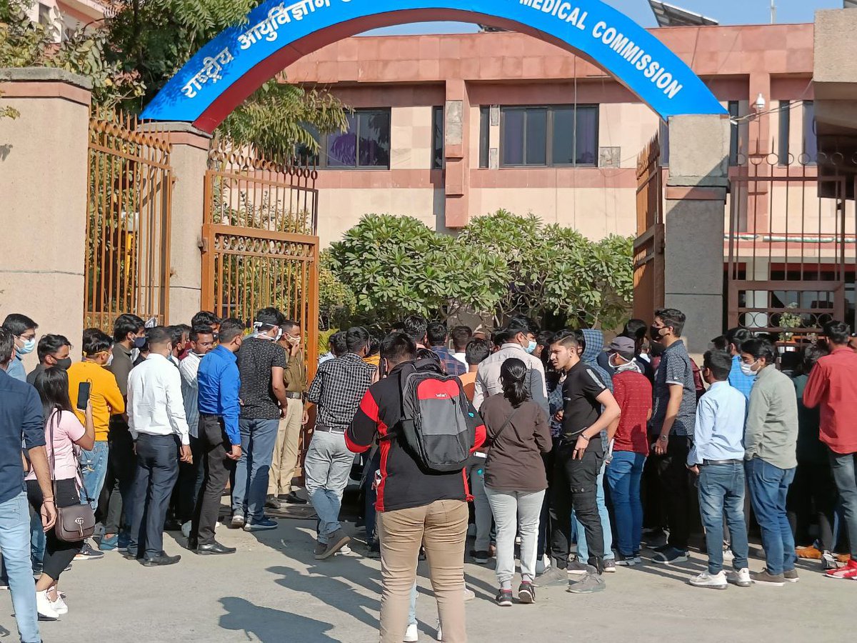 bhavinhirparaa's tweet photo. #NMCinjustice
National Medical Council making absurd changes in eligibility criteria for students studying in The Philippines.Clear violation of its own advisories to students adversely hitting 15000+ students. Save Students
@PMOIndia
@NMC_IND
@ndtvindia 
@indembmanila 
@ABPNews https://t.co/49AnU7IRkB